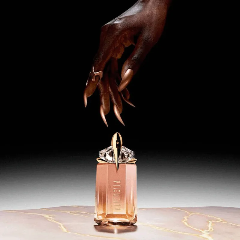 Alien Goddess Supra Florale Mugler