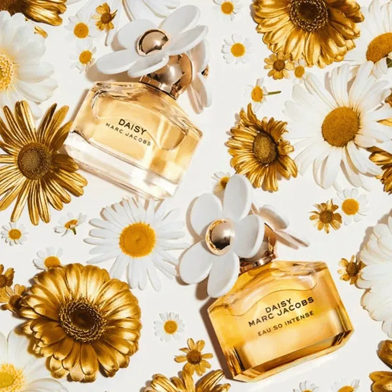 DAISY EAU SO INTENSE | ESENNIA