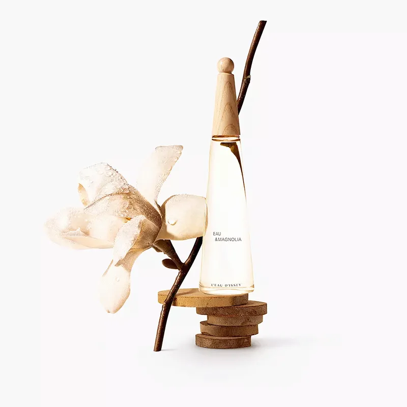L’Eau d’Issey Eau & Magnolia Issey Miyake | ESENNIA